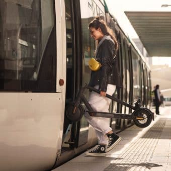 Trotinete Eléctrica Xiaomi Mi Electric Scooter Essential Preta